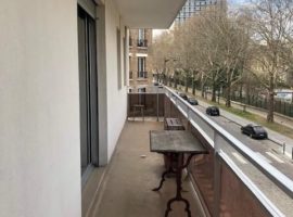 3/4 pièces sans vis a vis  avec balcon vue parc