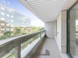 3 pièces avec balcon parking George Pompidou